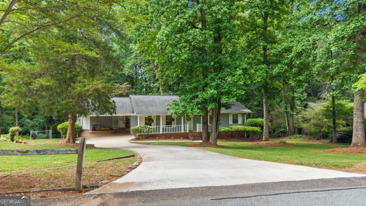388 Cherokee Ridge Property Photo 7