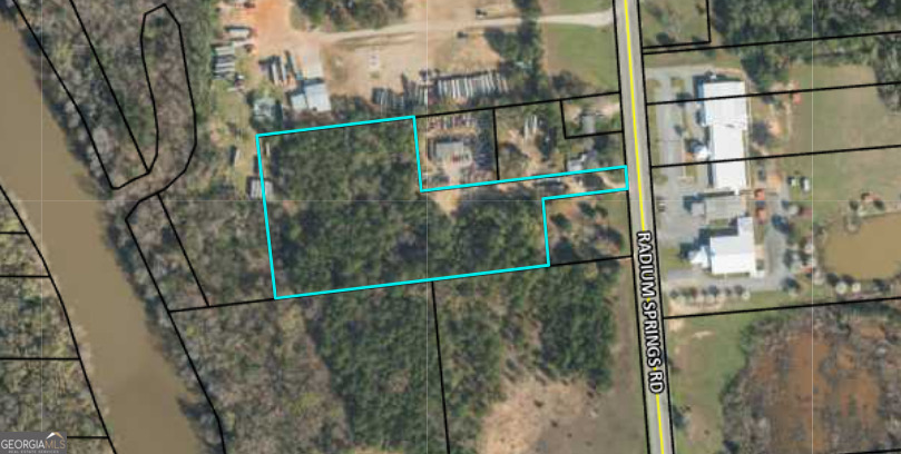 2021 Radium Springs Road Property Photo 1