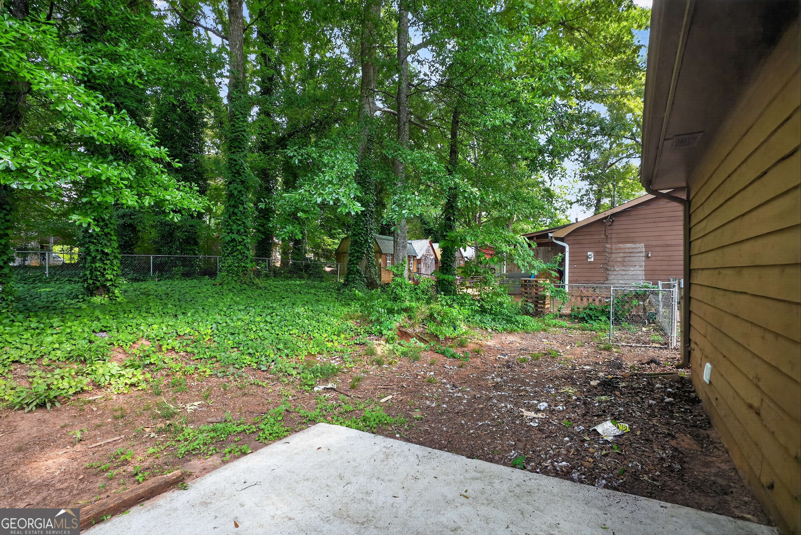 287 Morris Drive Se Property Photo 2