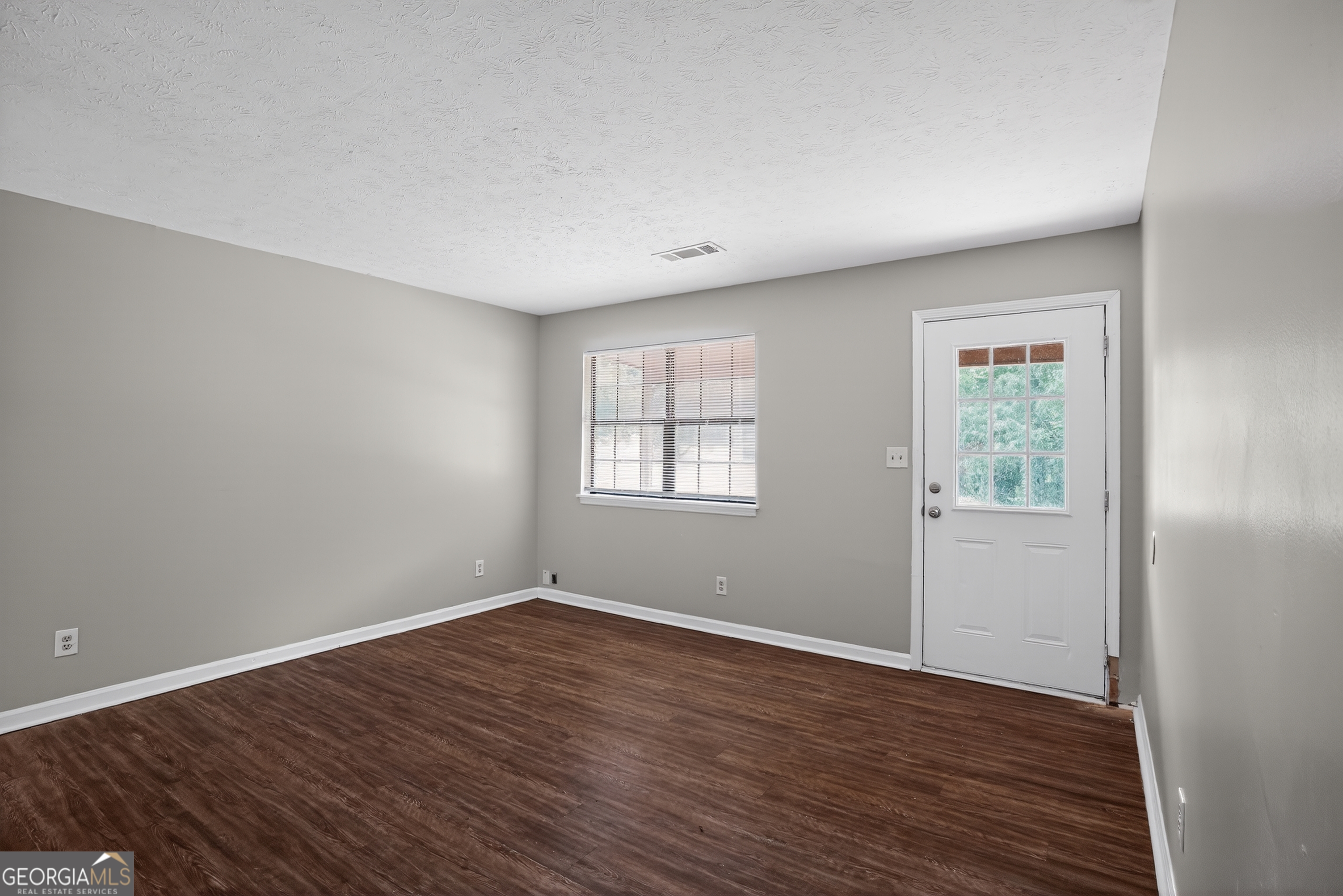 287 Morris Drive Se Property Photo 12
