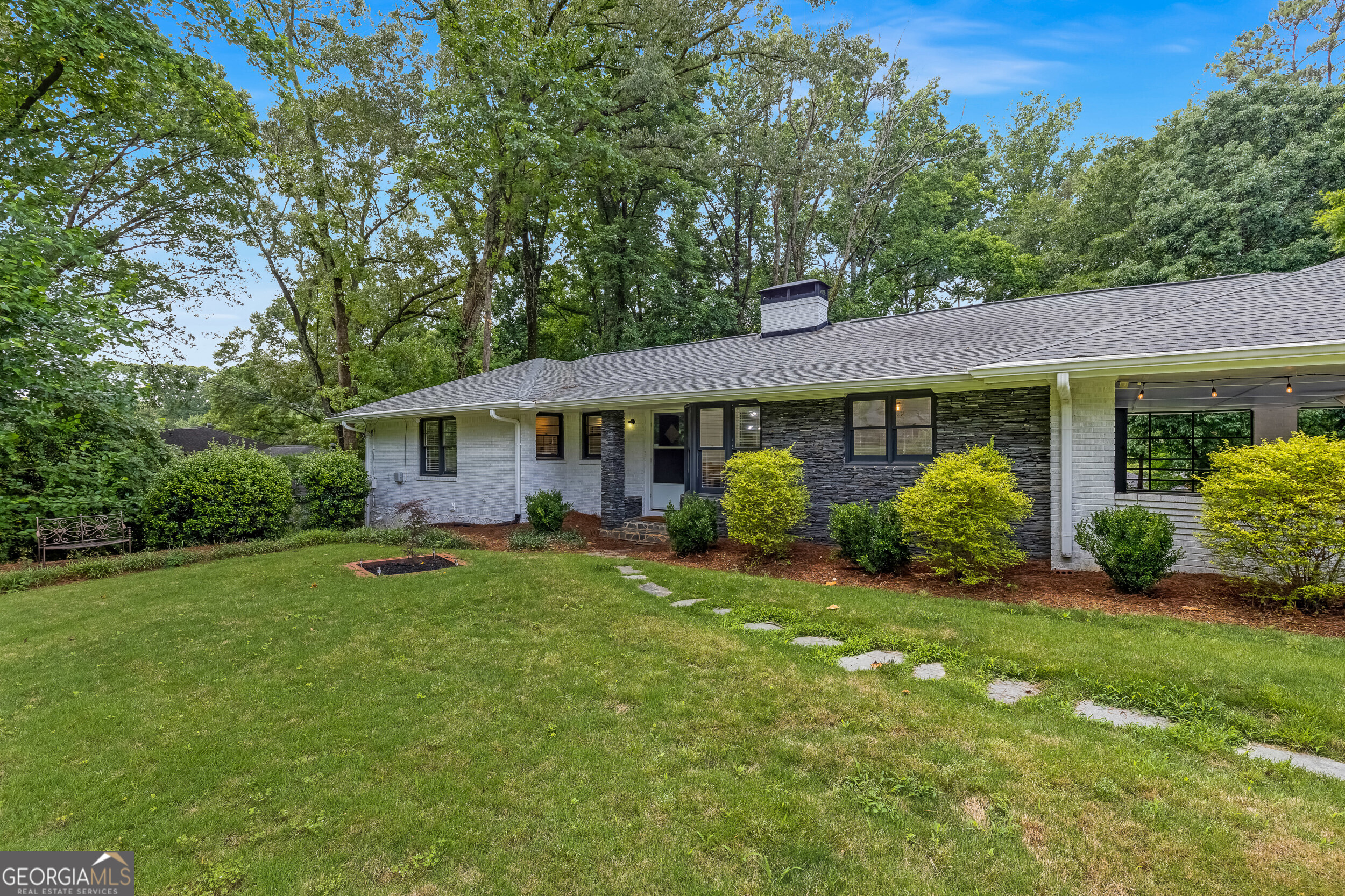 714 Willivee Drive Property Photo 4
