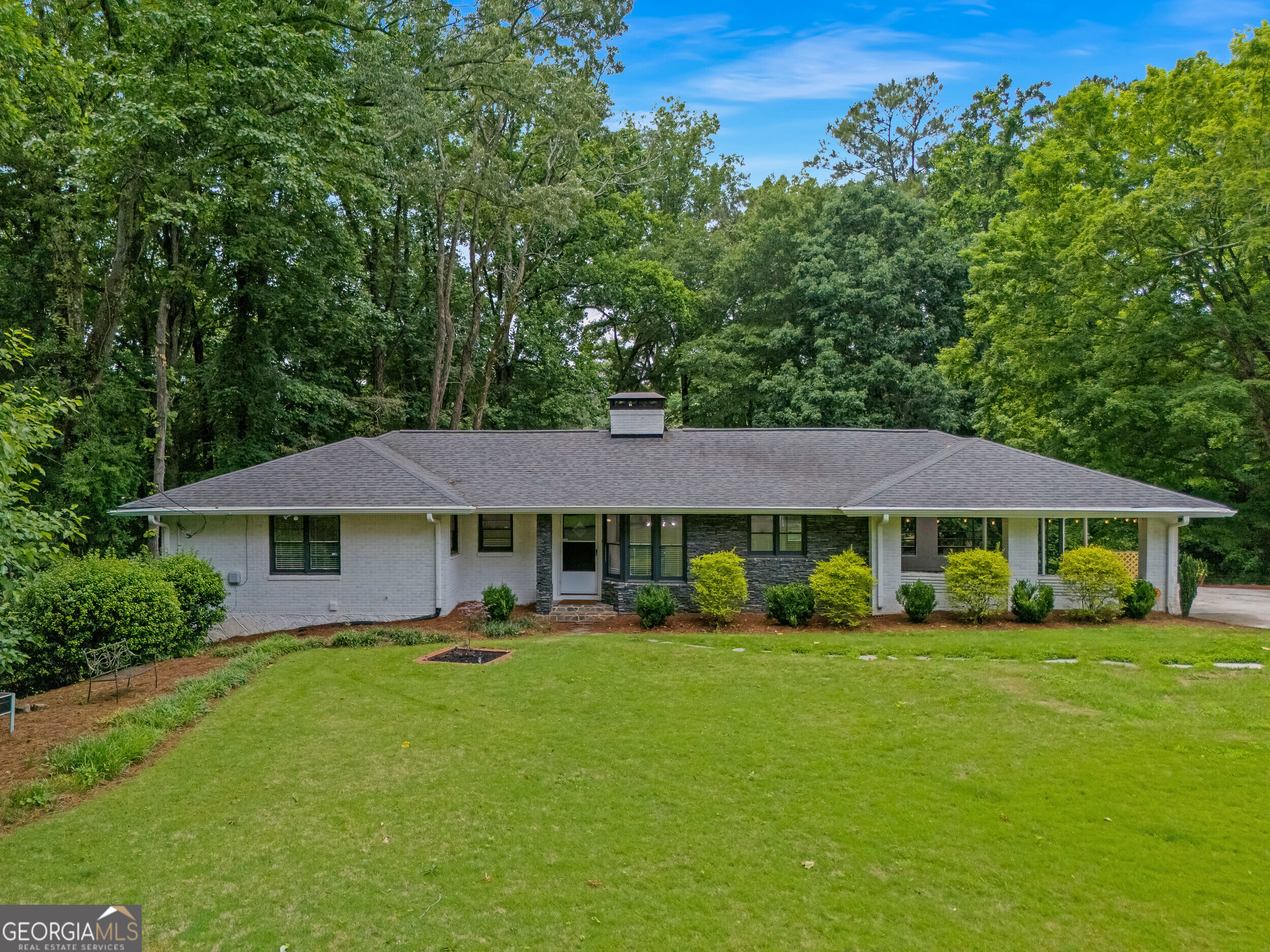 714 Willivee Drive Property Photo 6
