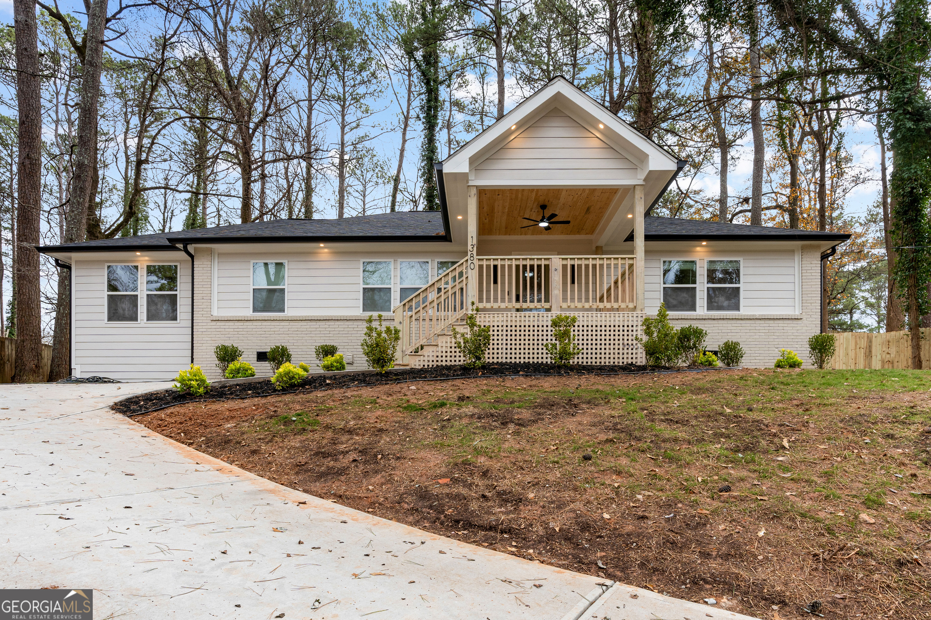 1380 Dogwood Circle Se Property Photo 1