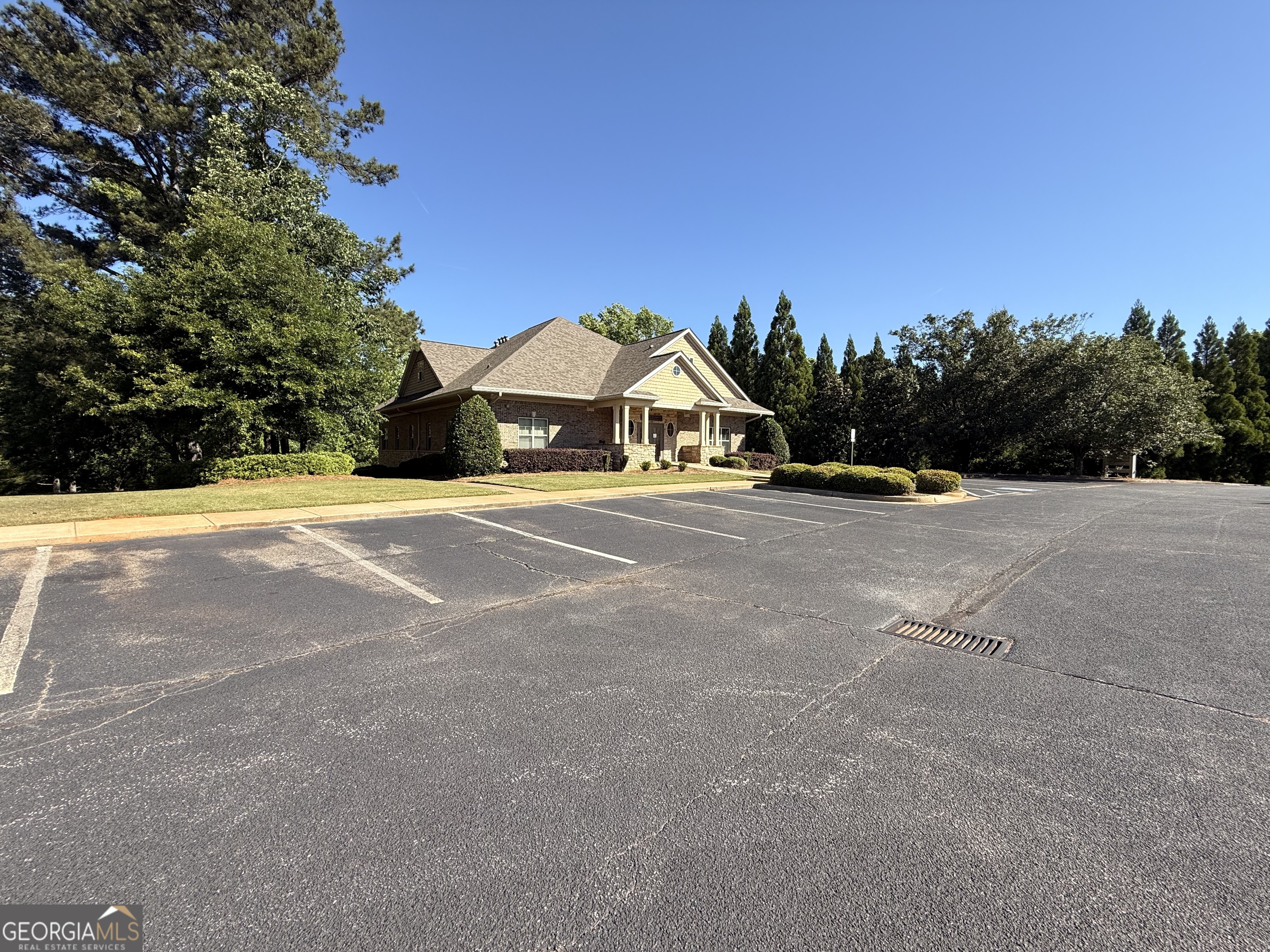 1208 Greenbelt Drive Property Photo 2