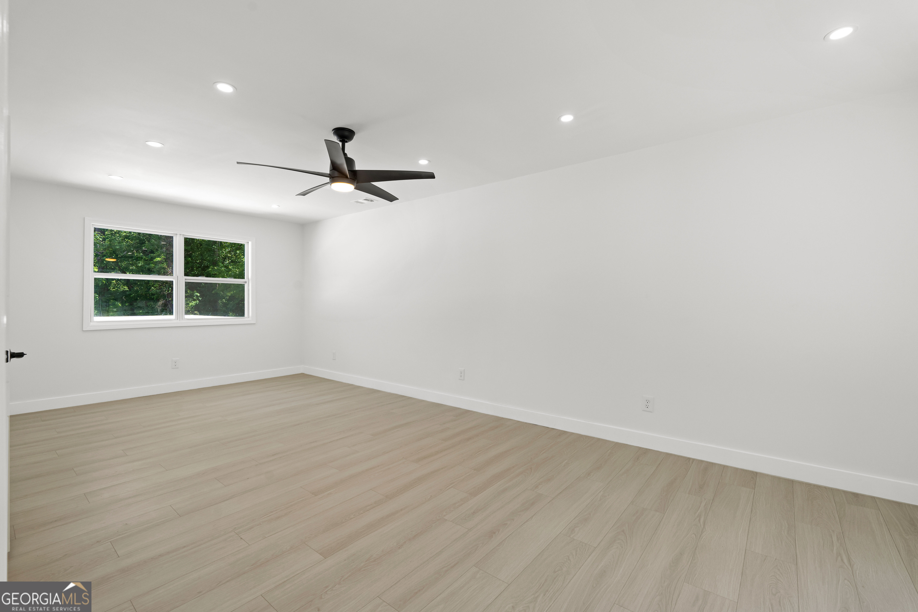 317 Lucan Way Property Photo 21