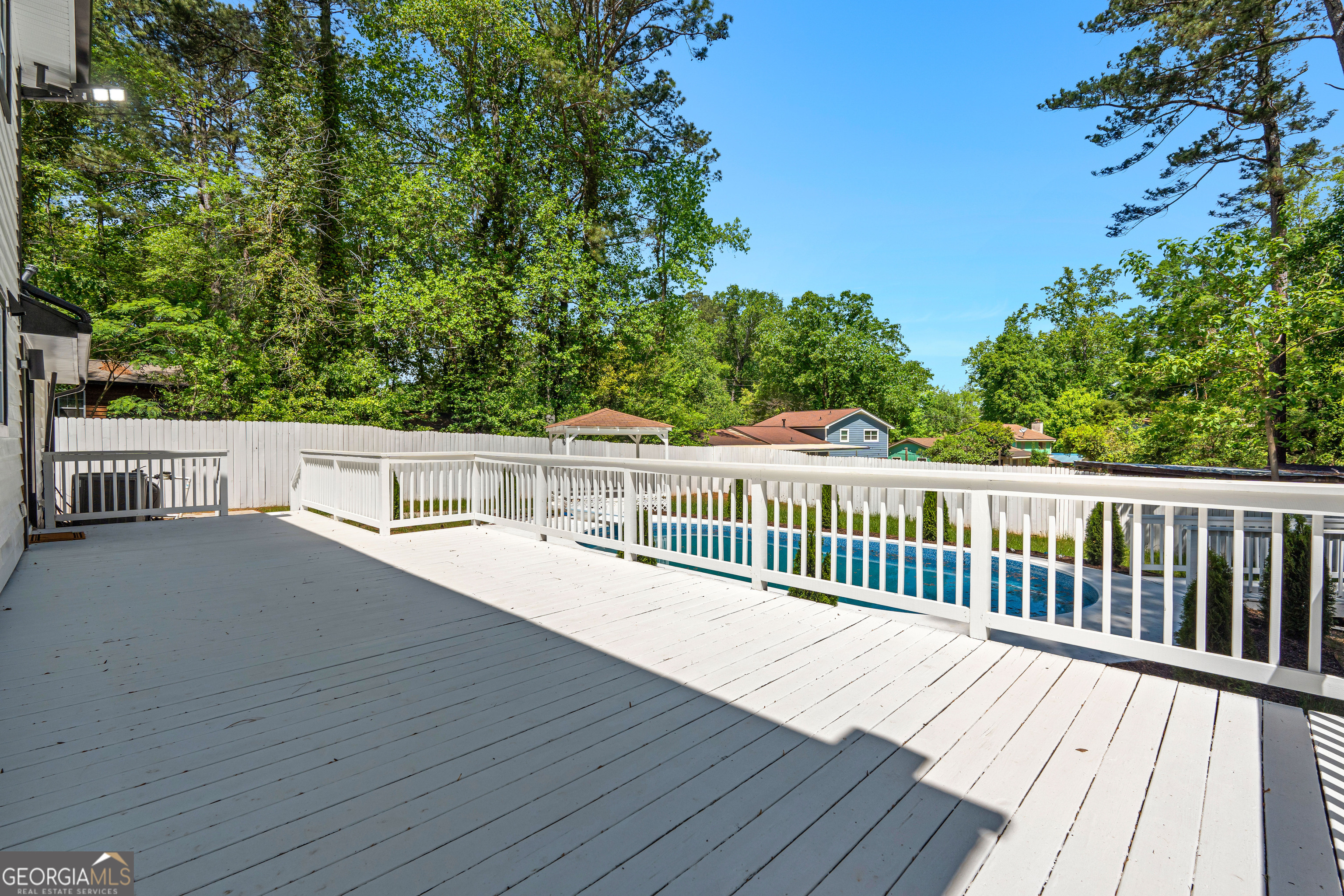 317 Lucan Way Property Photo 47