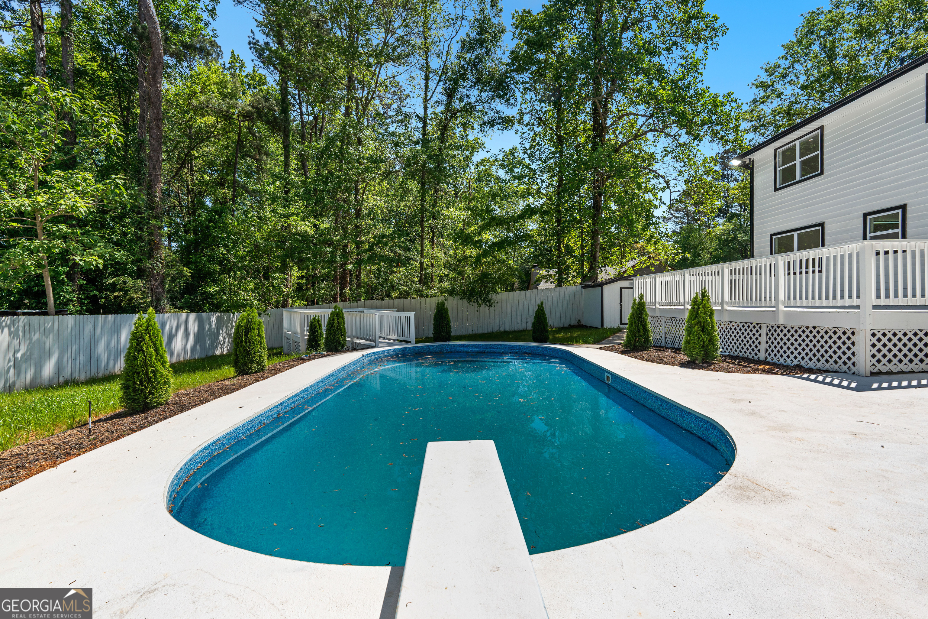 317 Lucan Way Property Photo 49