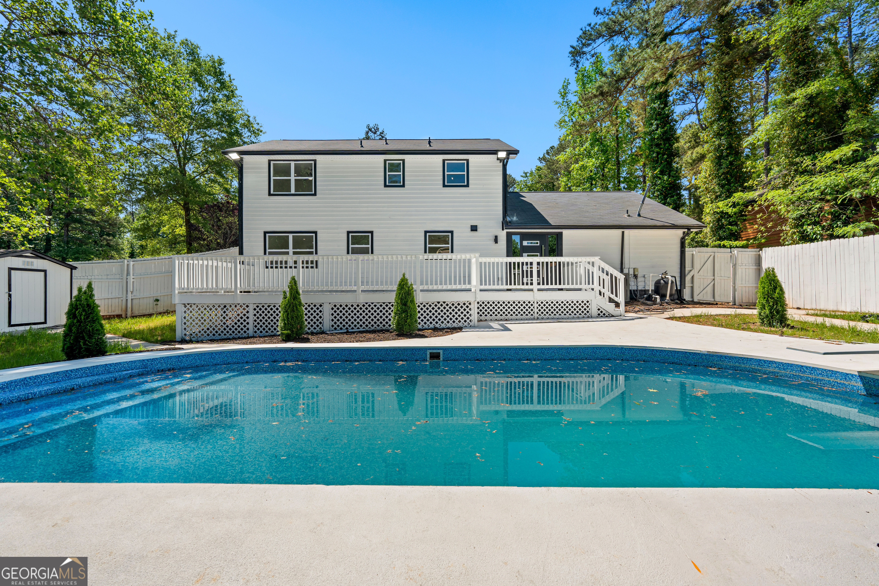 317 Lucan Way Property Photo 51