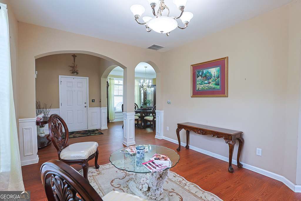 300 Hampton Place Property Photo 10