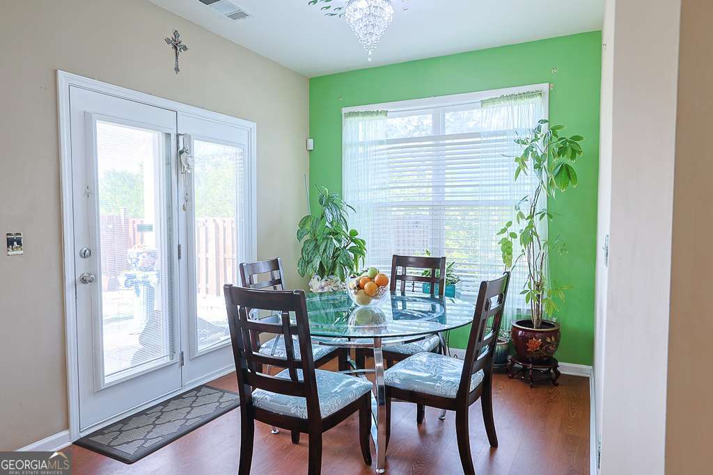 300 Hampton Place Property Photo 21