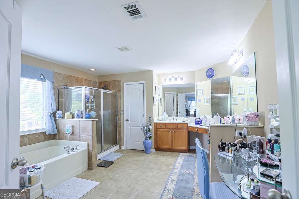 300 Hampton Place Property Photo 61