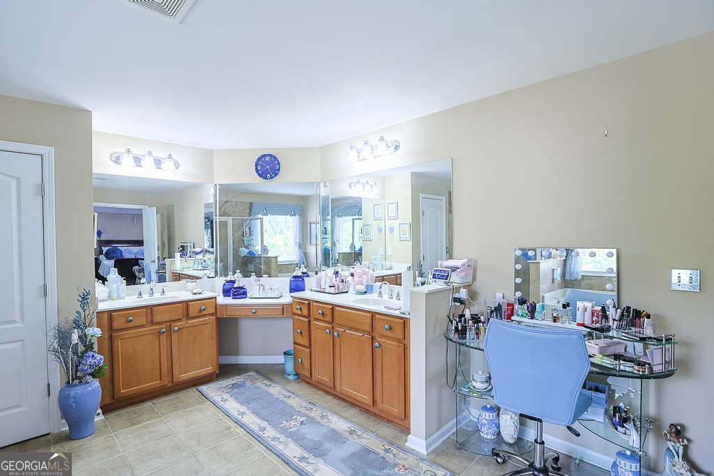 300 Hampton Place Property Photo 62