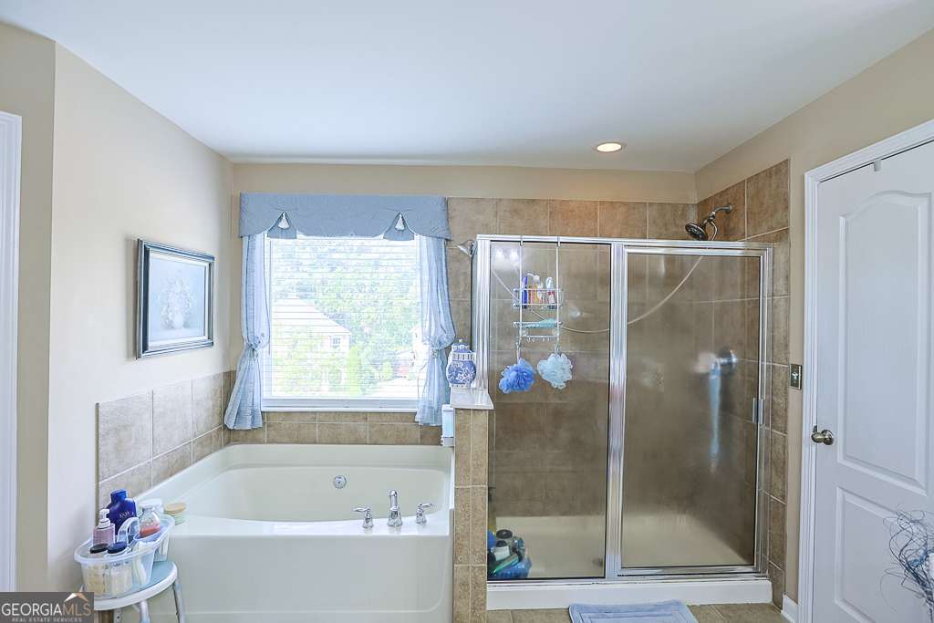300 Hampton Place Property Photo 63