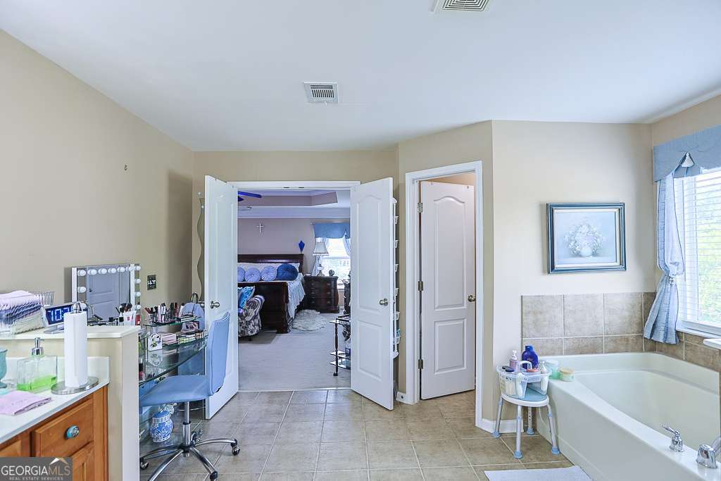 300 Hampton Place Property Photo 64