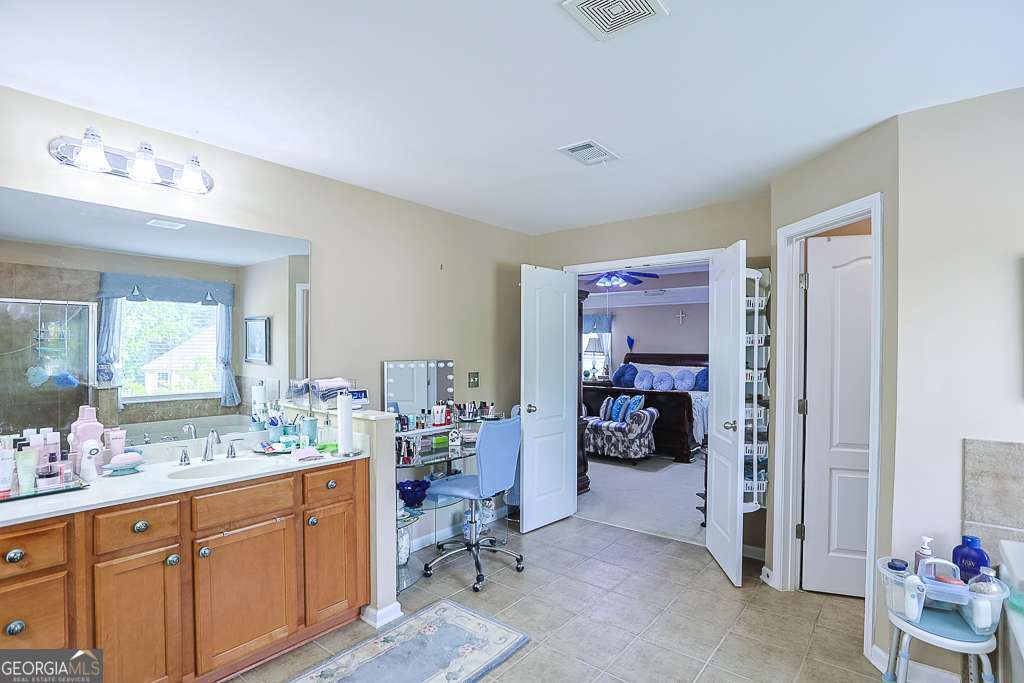300 Hampton Place Property Photo 65