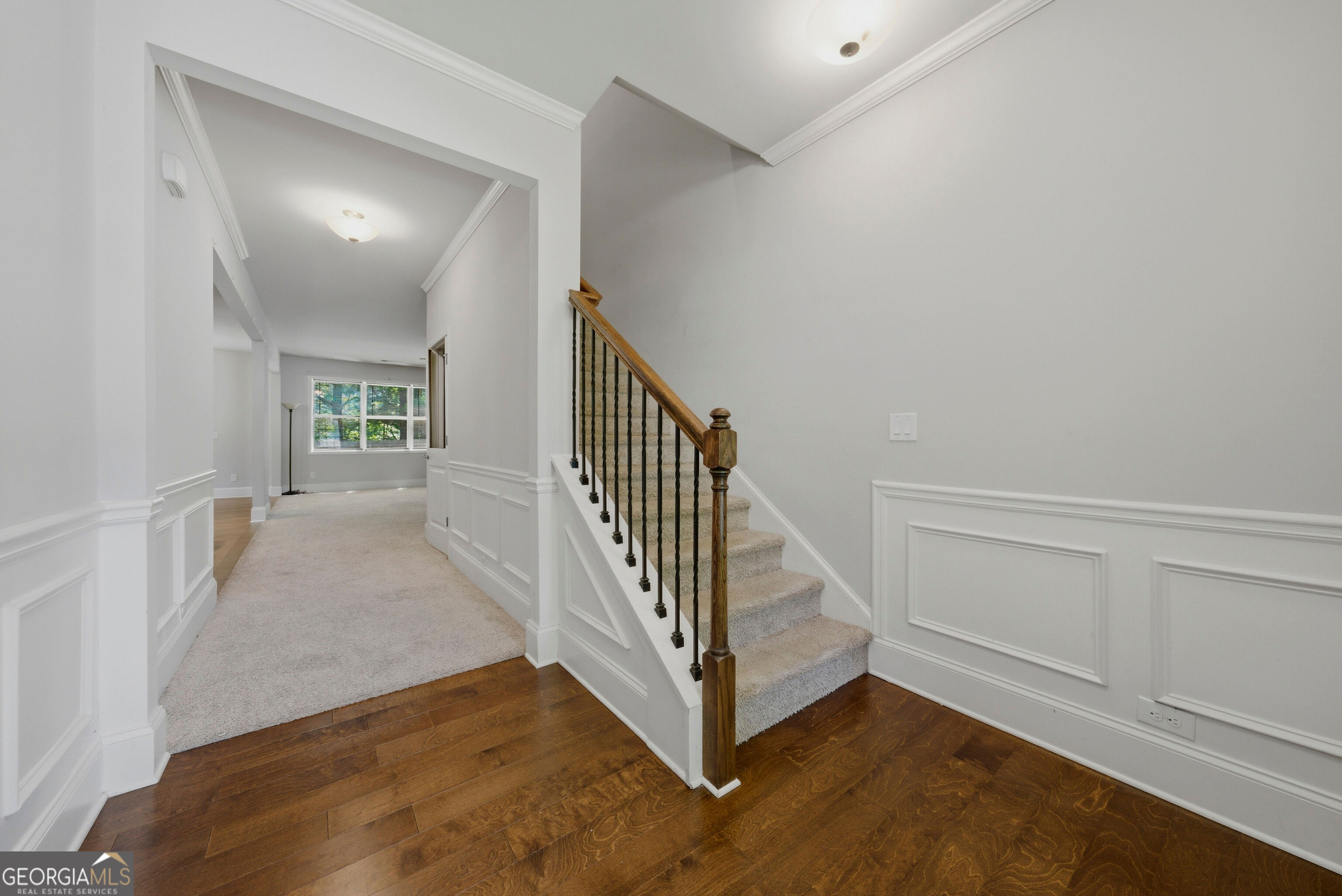 1001 Creekhead Drive Property Photo 2