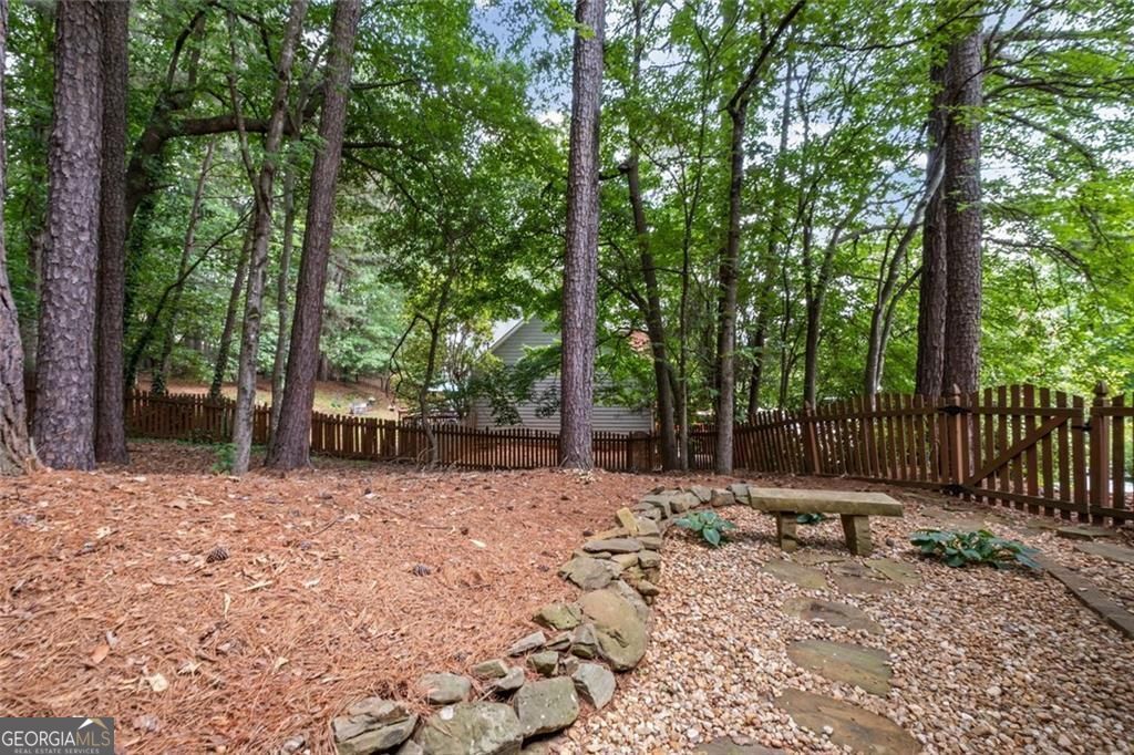 2009 Westside Lane Property Photo 34