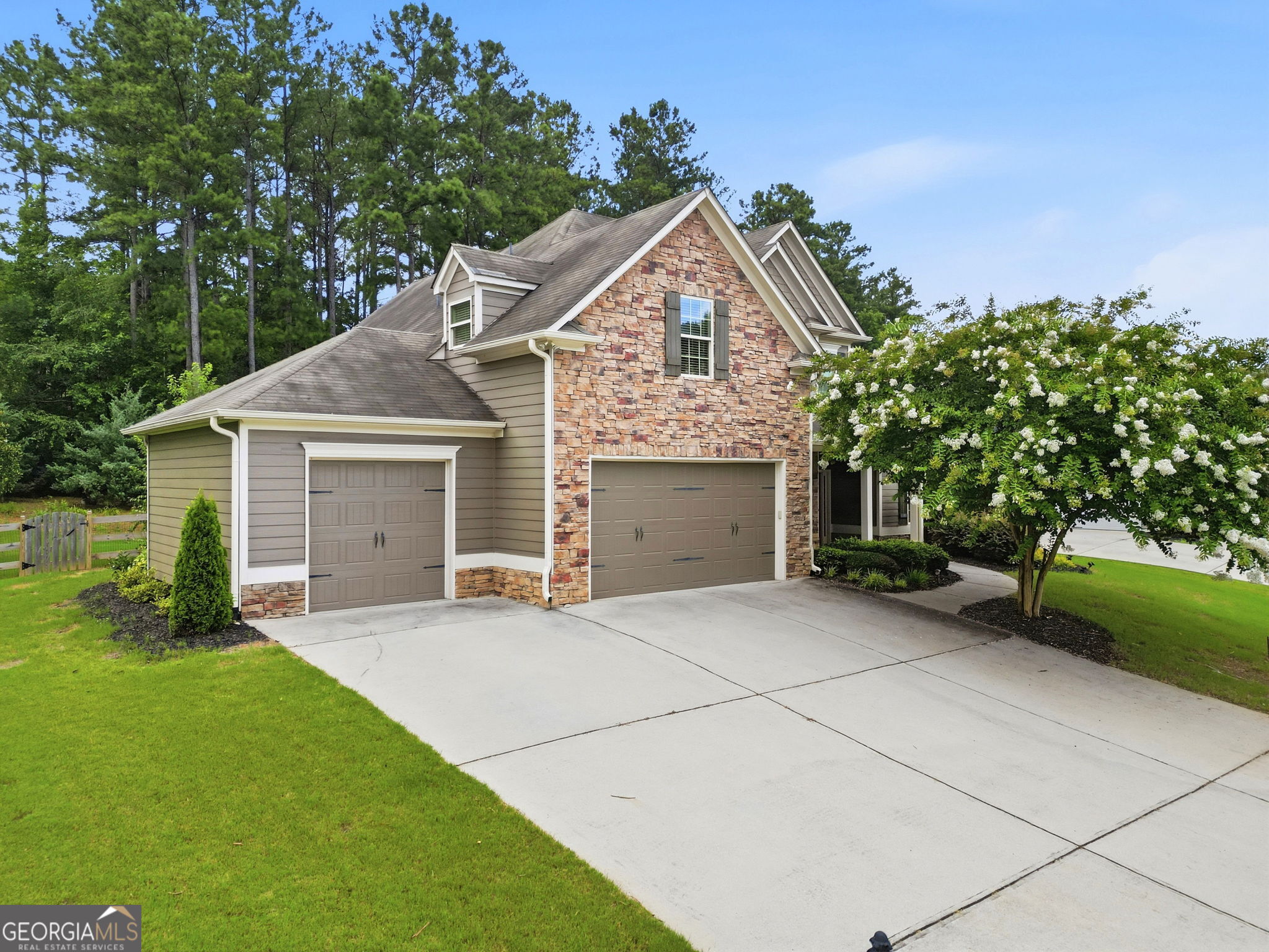 993 Double Branches Lane Property Photo 3