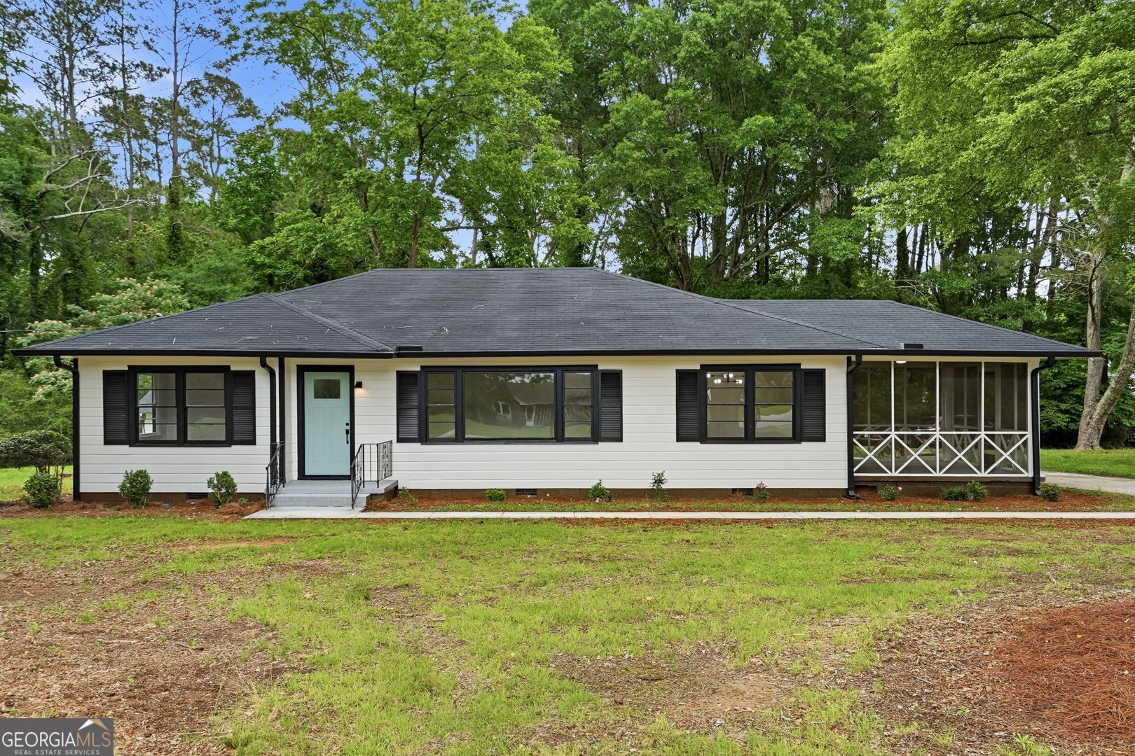 404 Highway 155 Property Photo 1