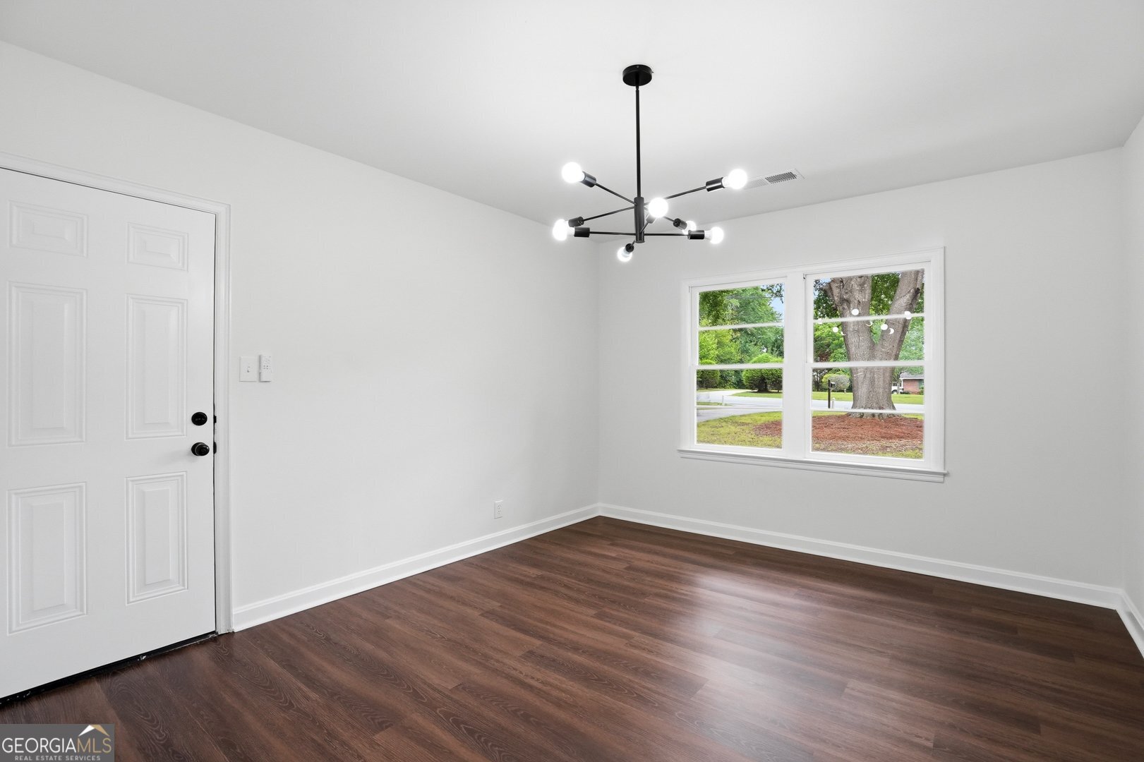 404 Highway 155 Property Photo 5