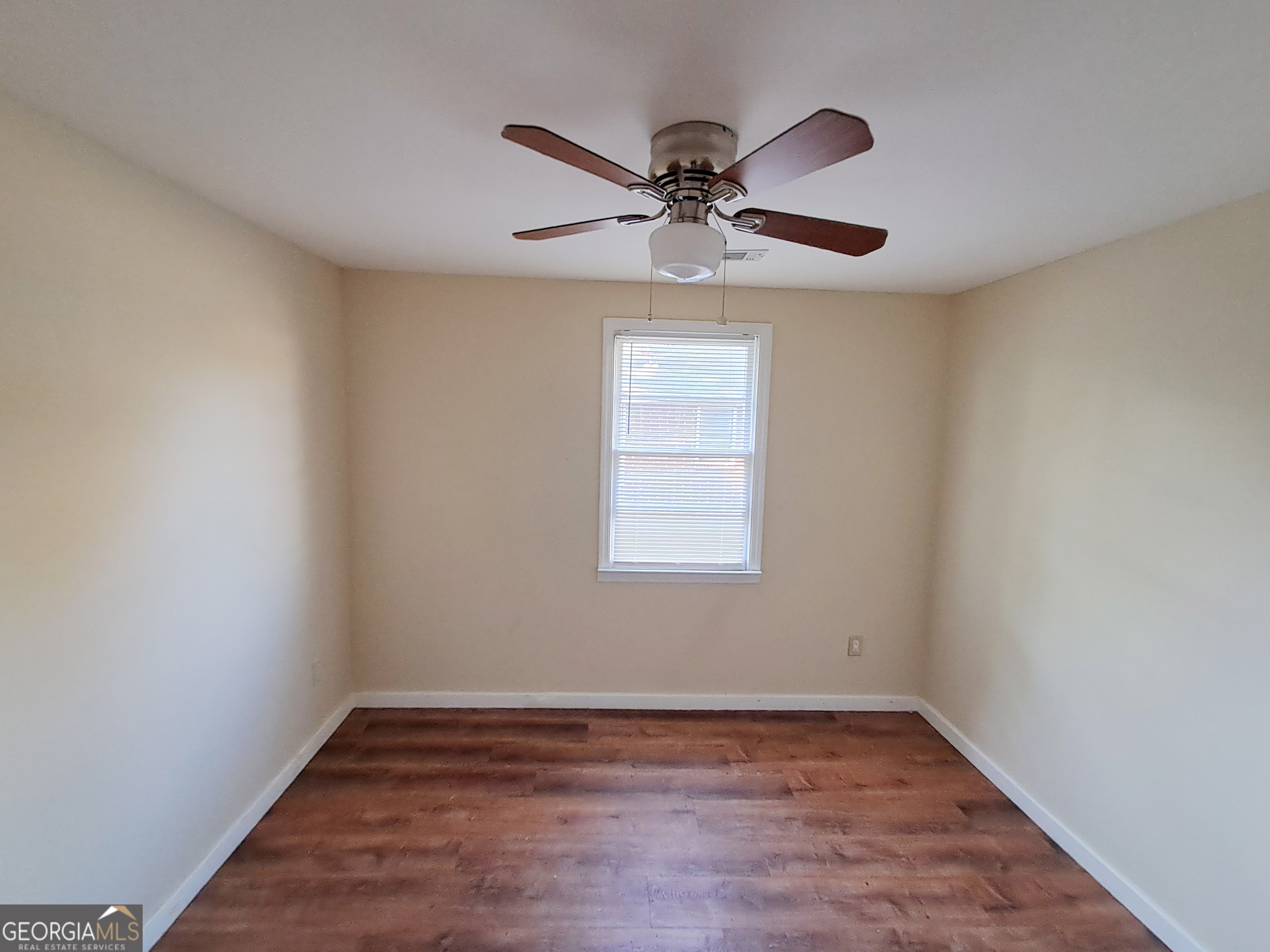 815 Edwards Avenue Property Photo 5
