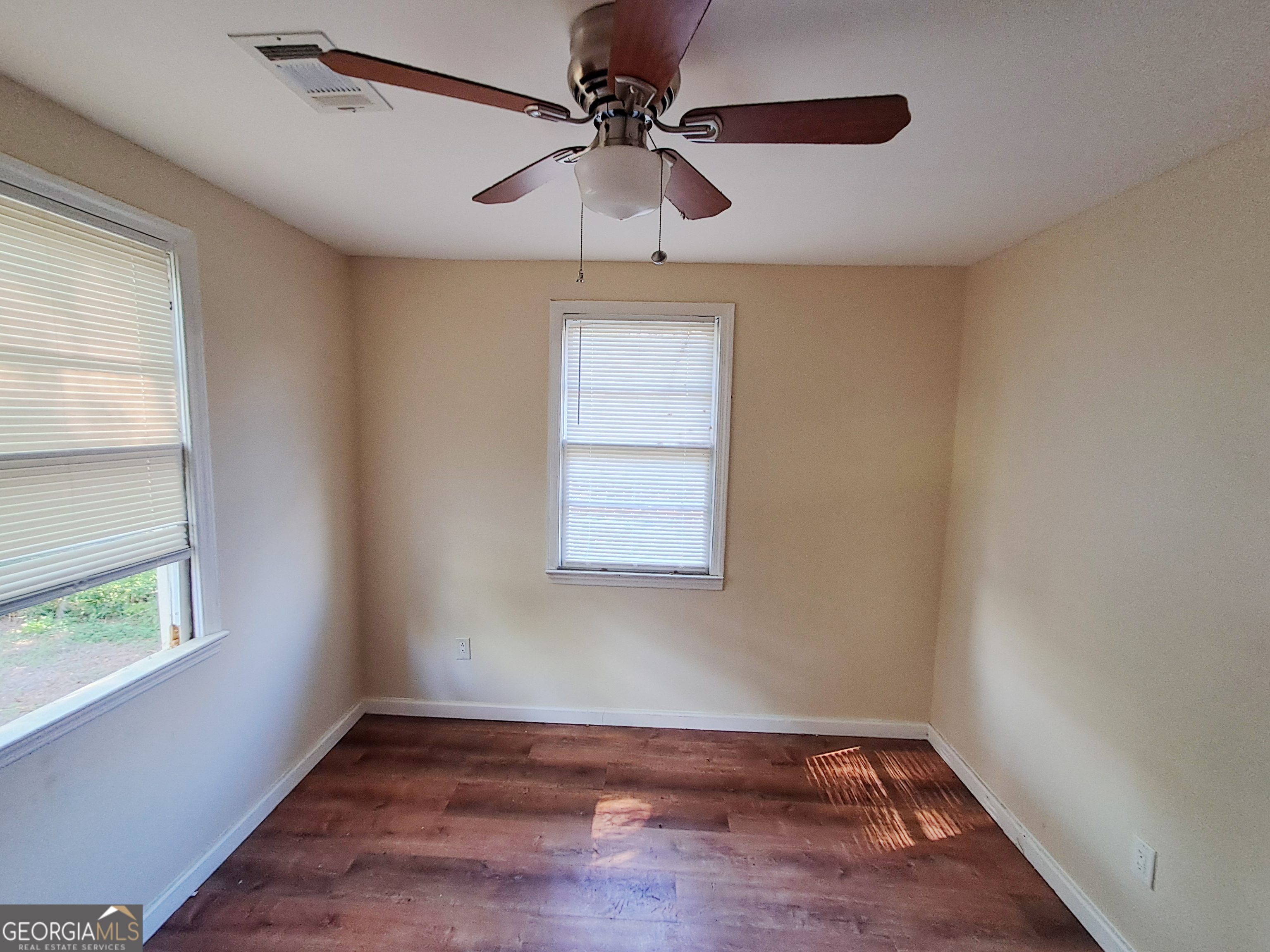 815 Edwards Avenue Property Photo 6