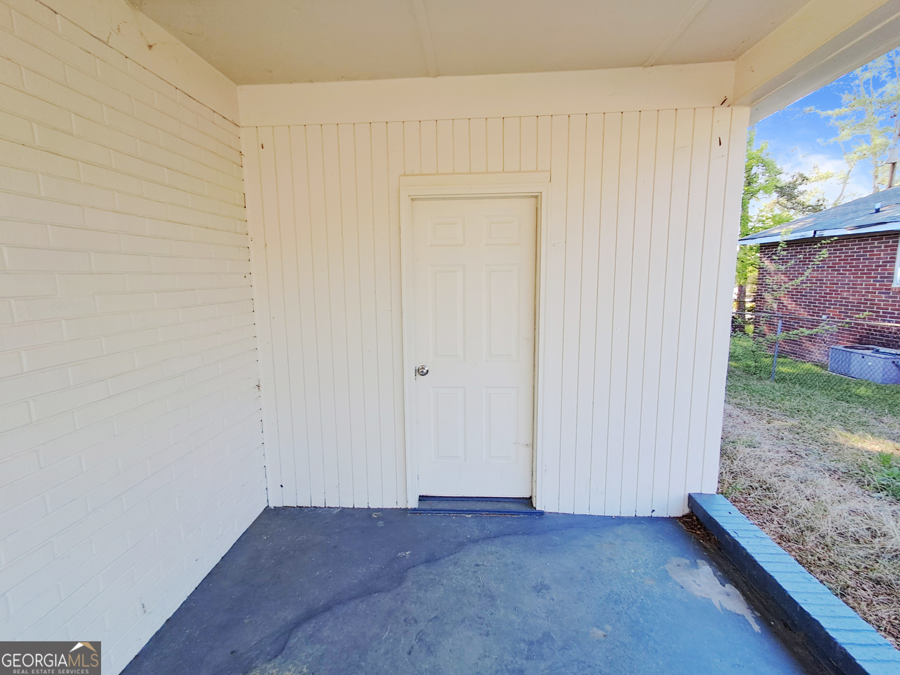 815 Edwards Avenue Property Photo 8