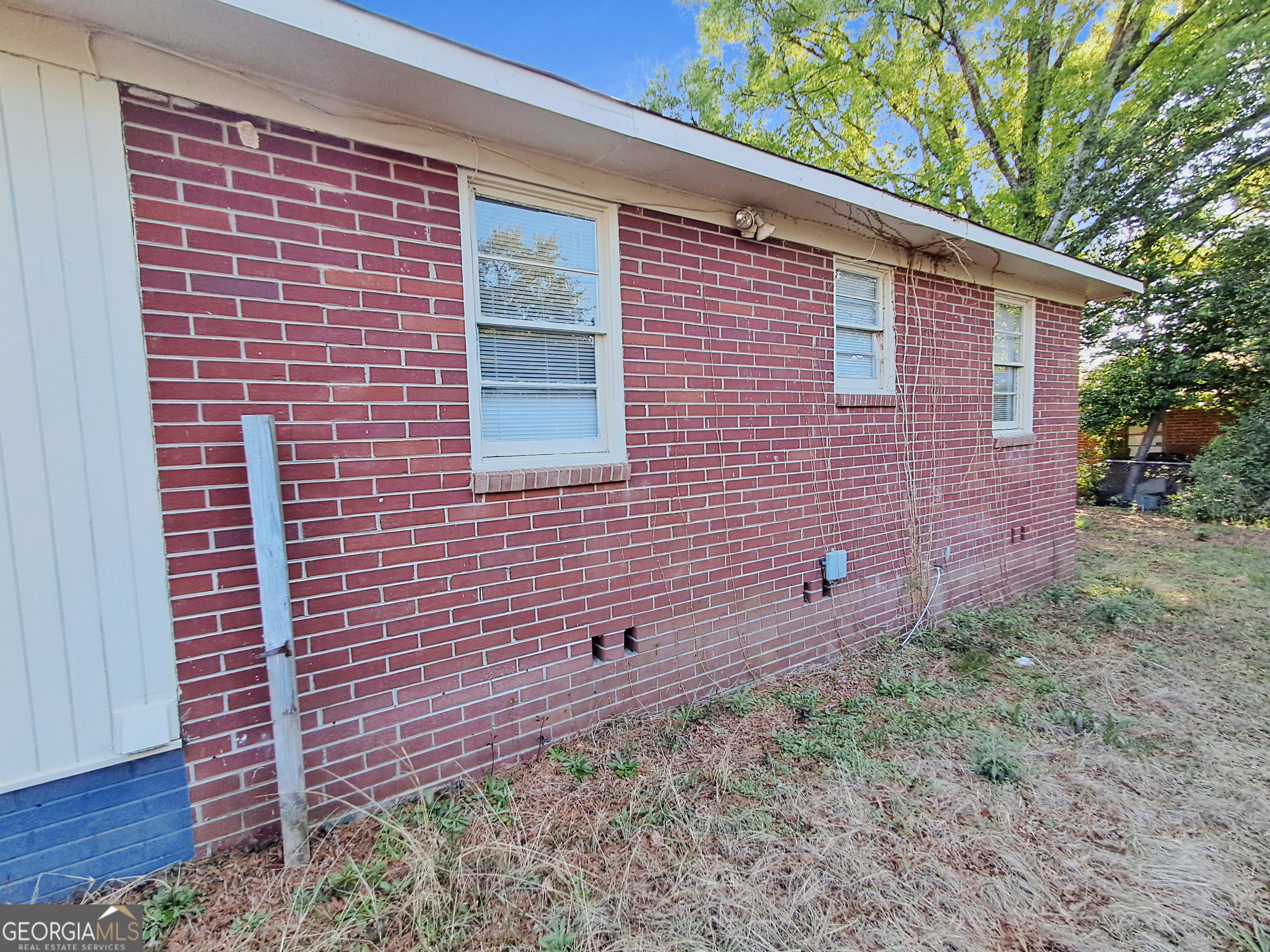 815 Edwards Avenue Property Photo 9