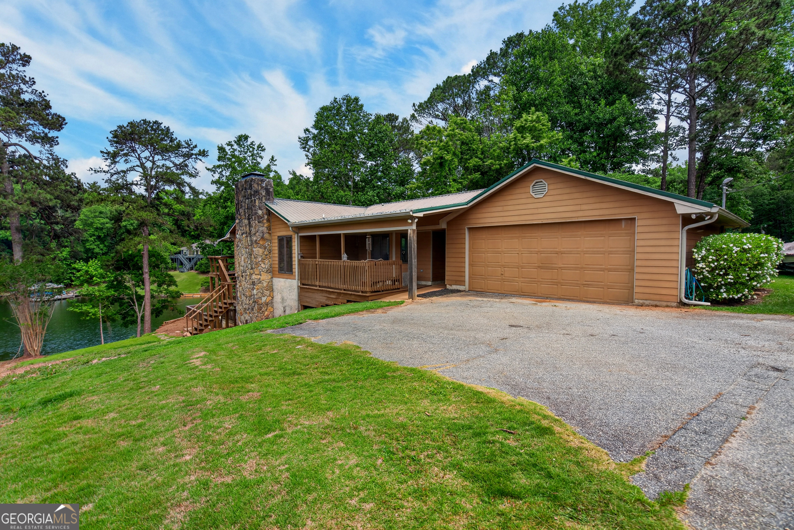 180 Old House Road Property Photo 2