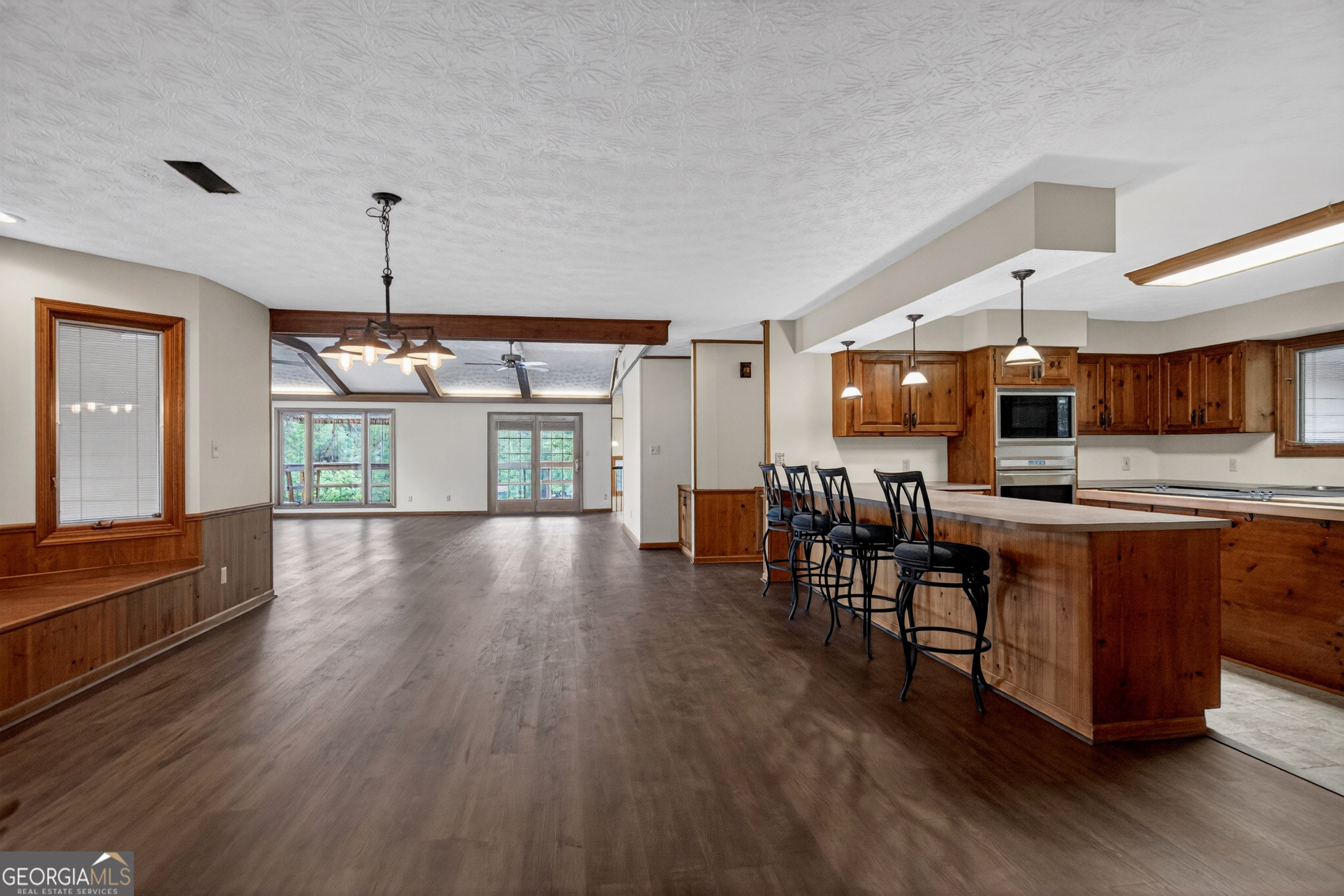180 Old House Road Property Photo 6