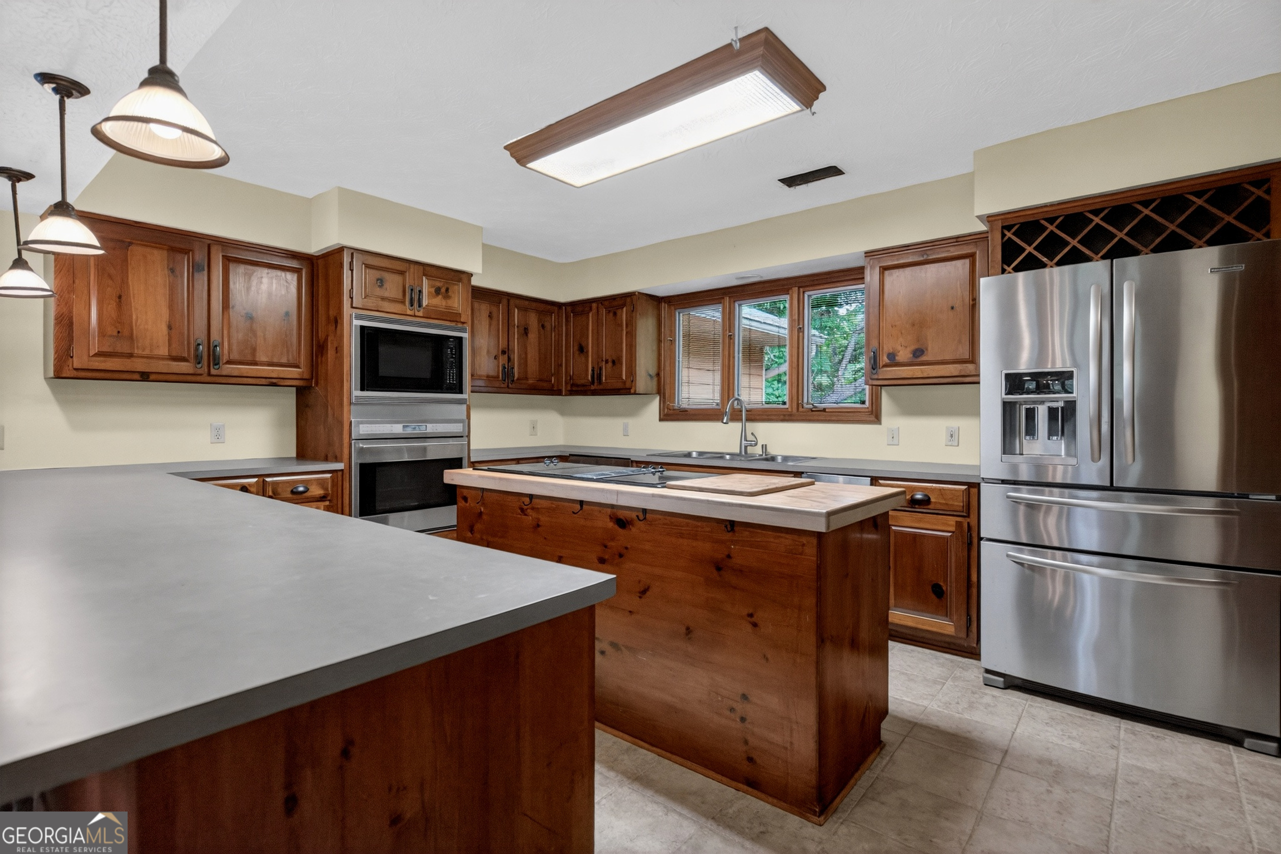 180 Old House Road Property Photo 10
