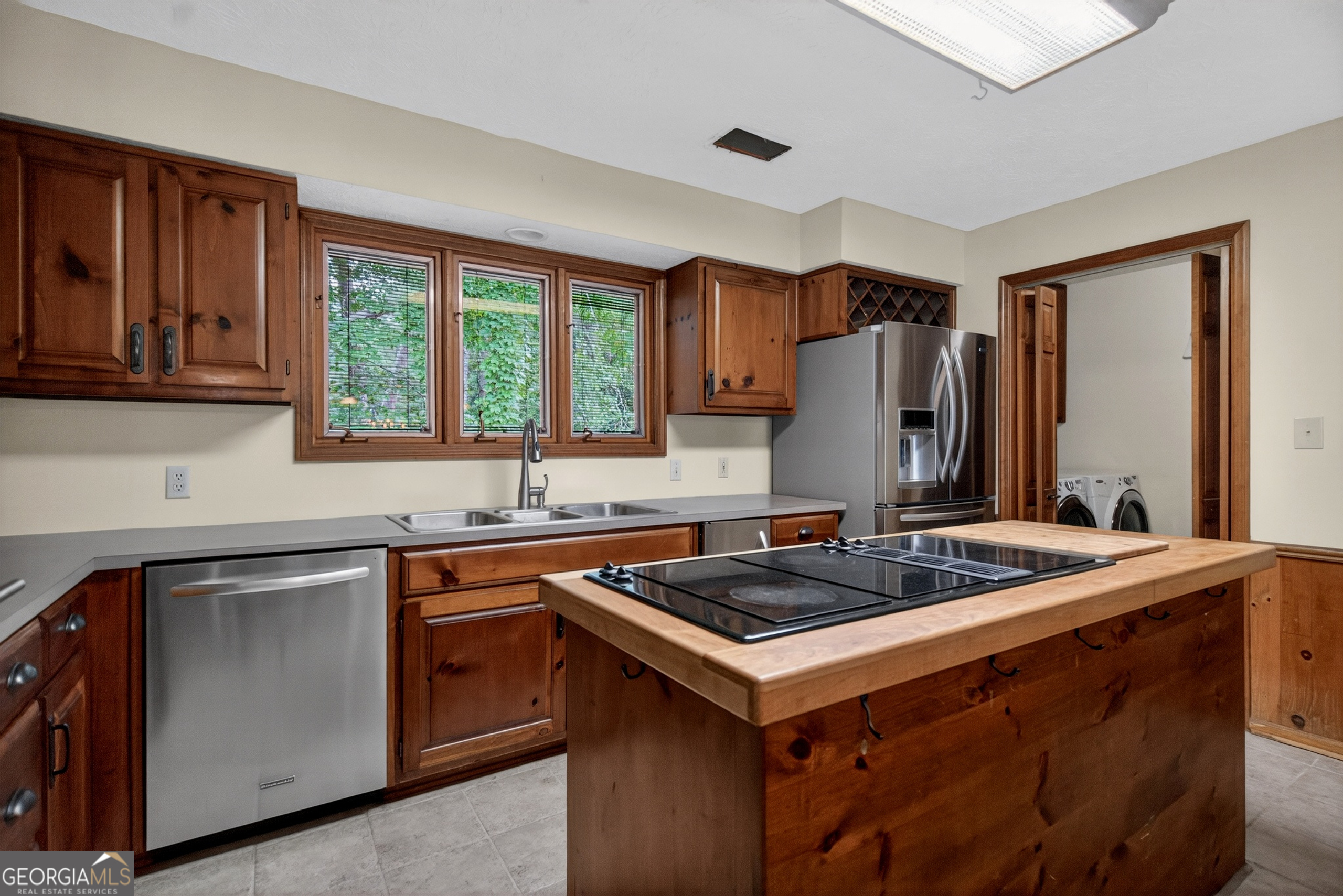 180 Old House Road Property Photo 12