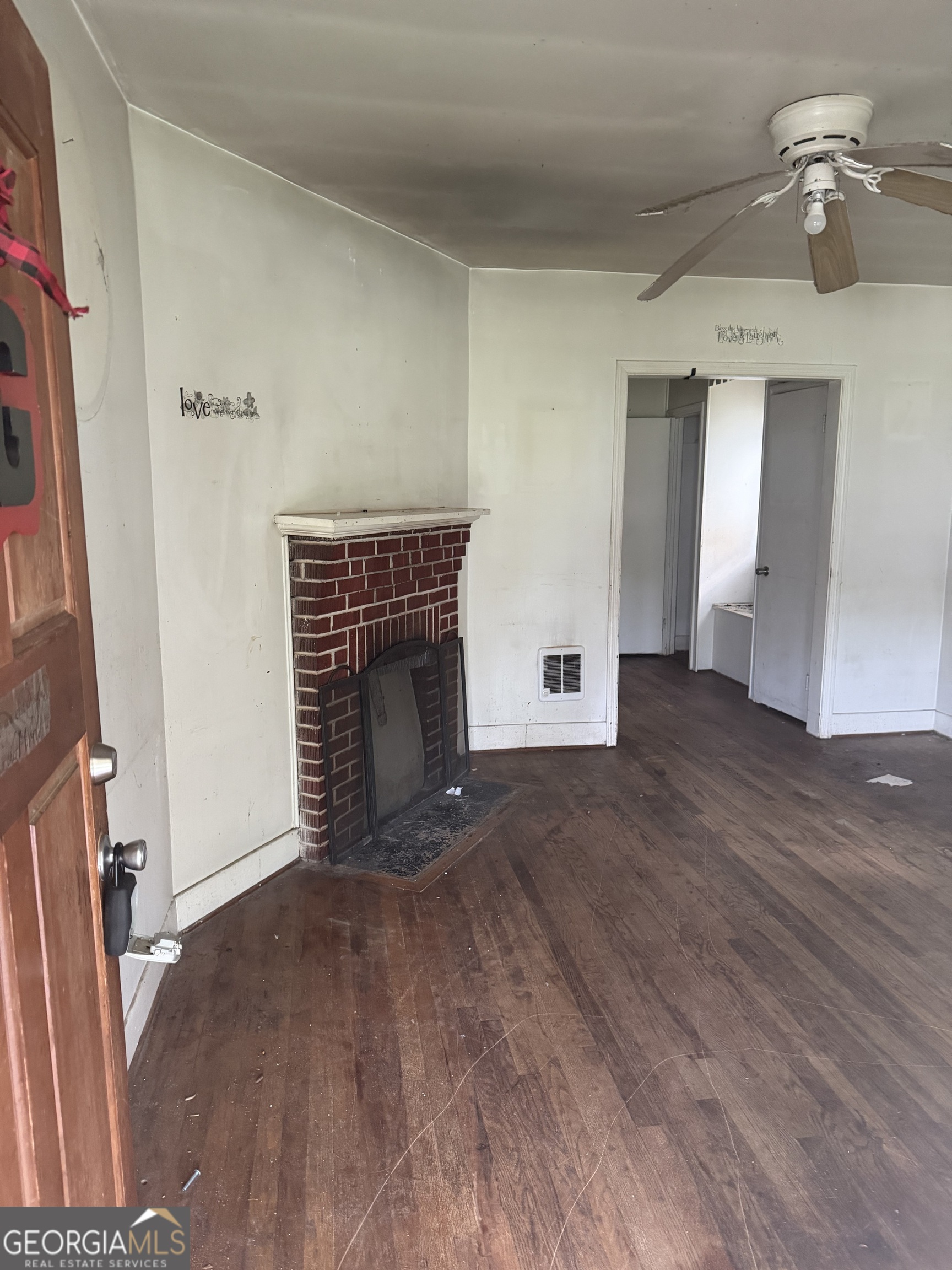 1934 Battle Row Property Photo 2
