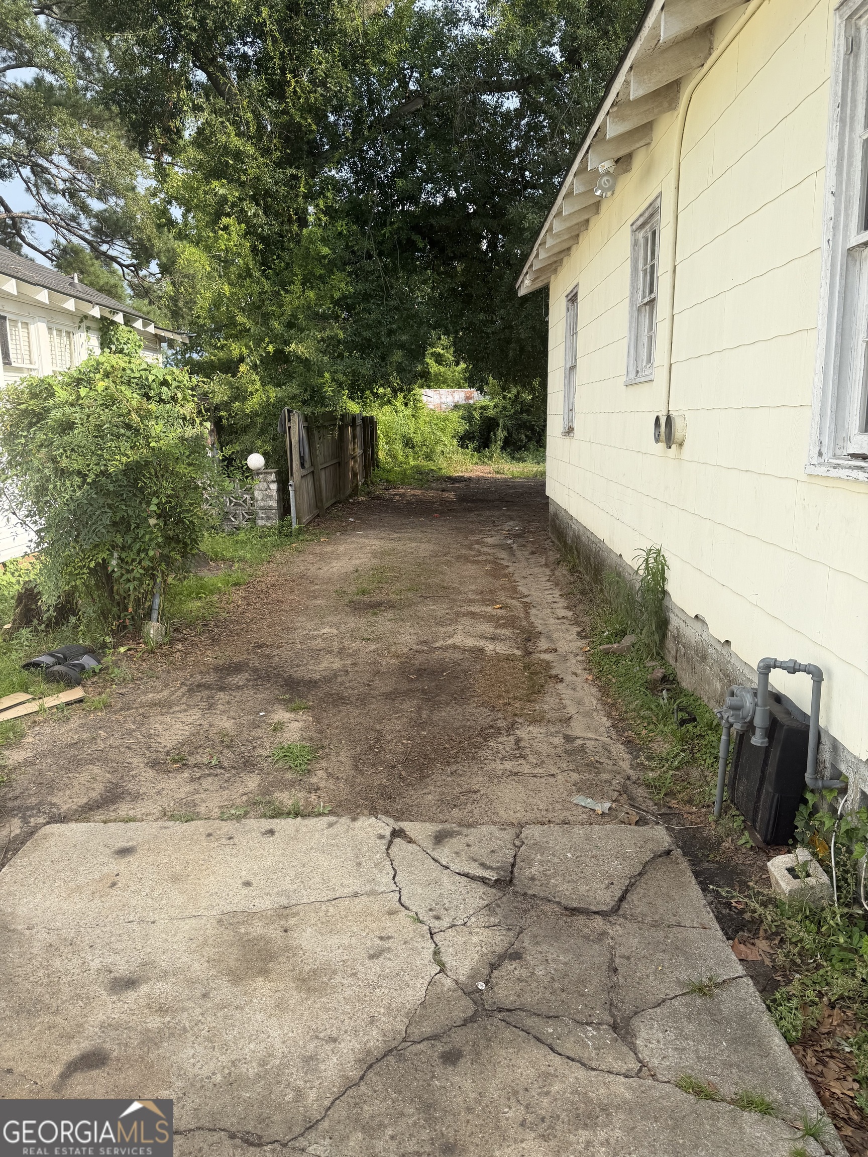 1934 Battle Row Property Photo 12