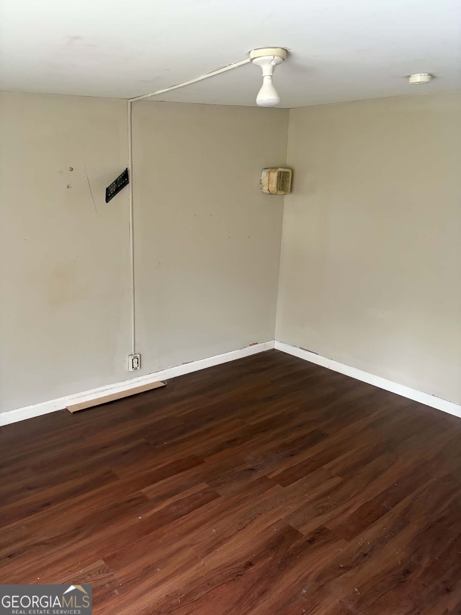 9081 E Oglethorpe Highway Property Photo 13