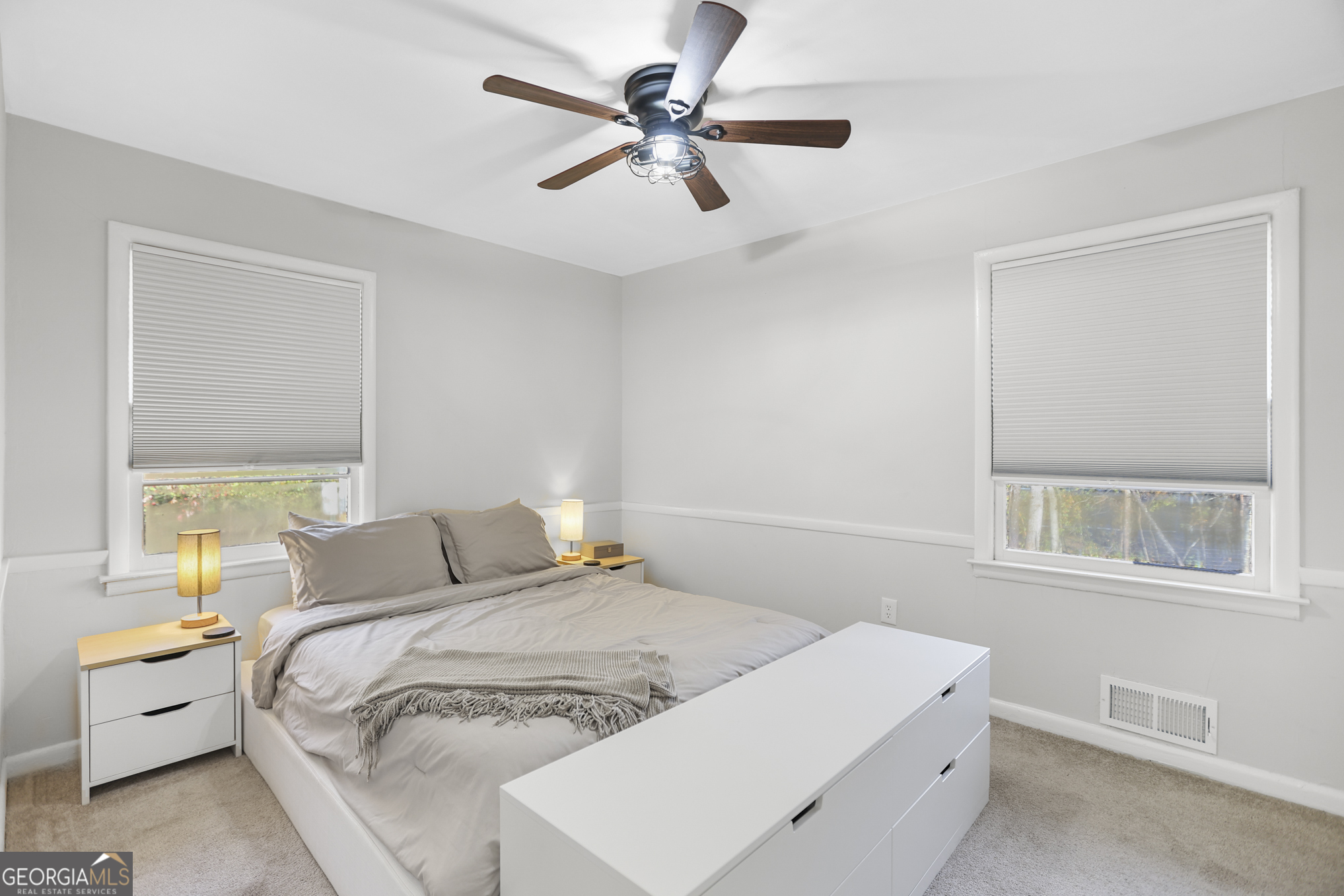 9 W Park Court Property Photo 3