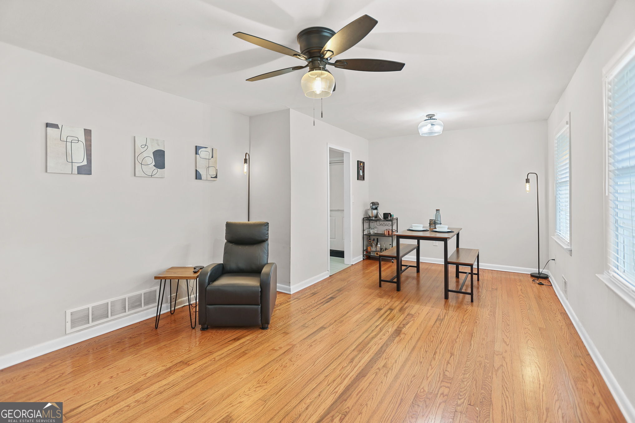 9 W Park Court Property Photo 6