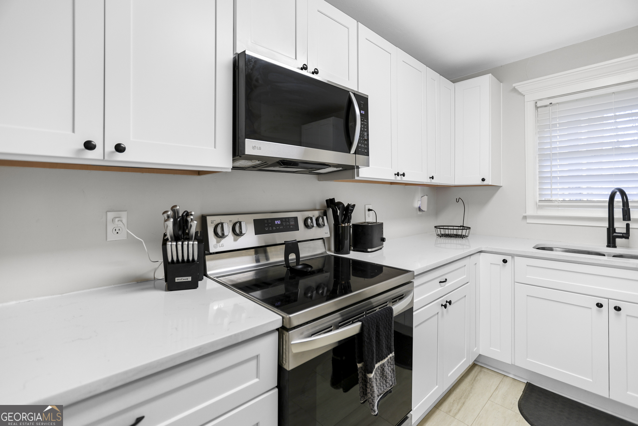 9 W Park Court Property Photo 17