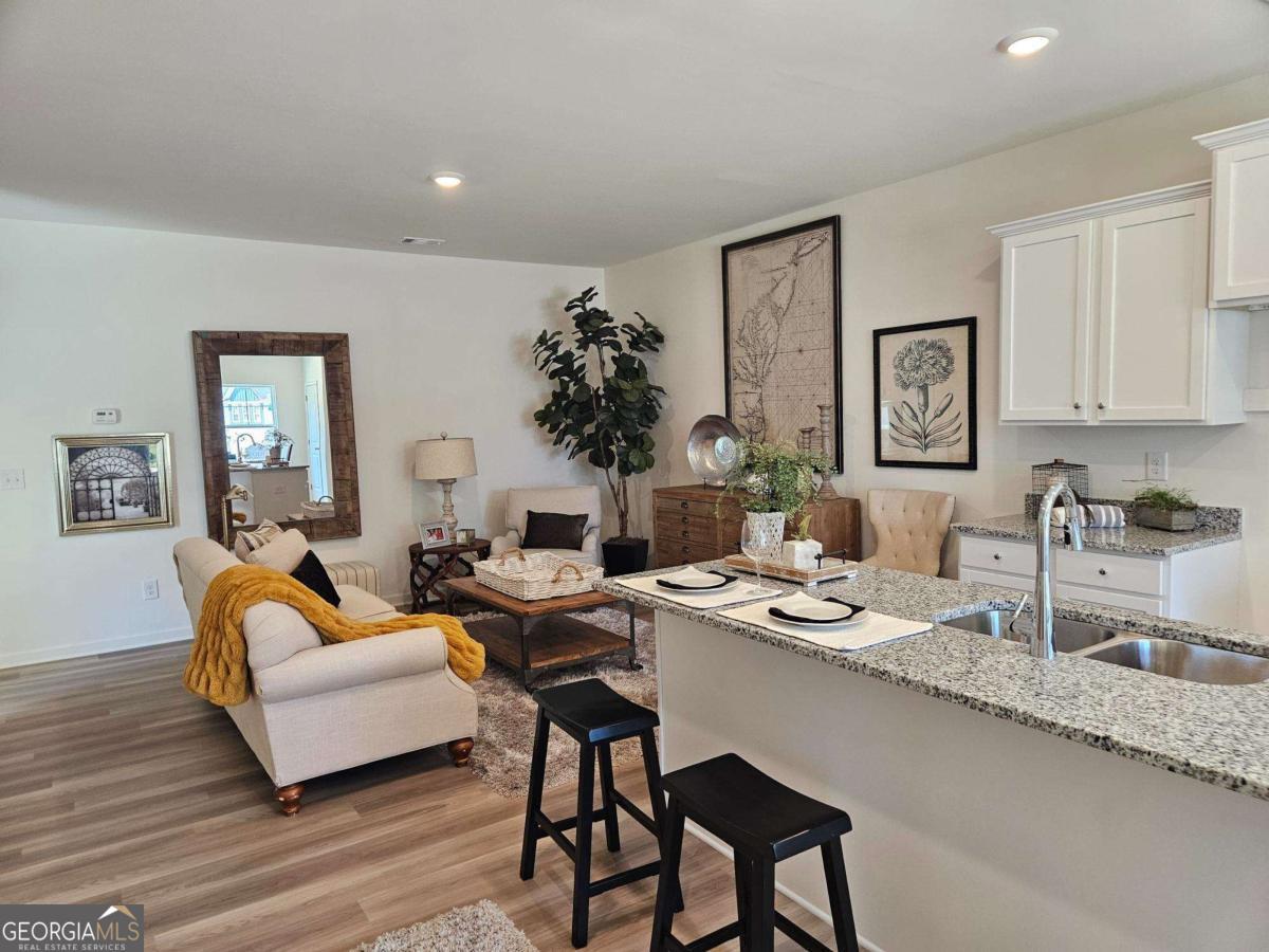 2524 Riverside Road Property Photo 10