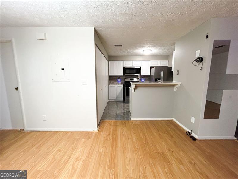 6379 Wedgeview Court Property Photo 4