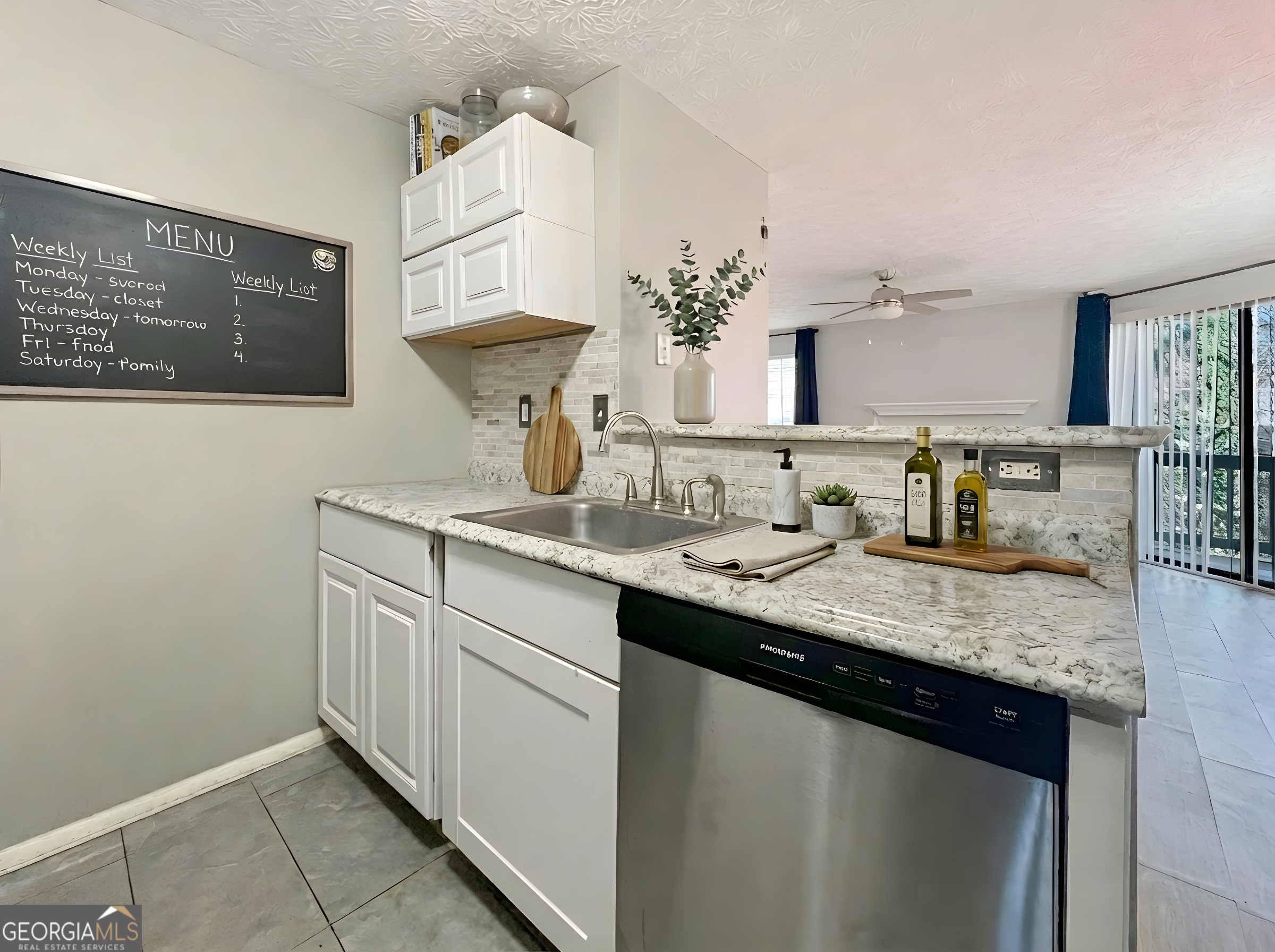 6379 Wedgeview Court Property Photo 6