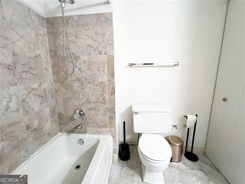 6379 Wedgeview Court Property Photo 11