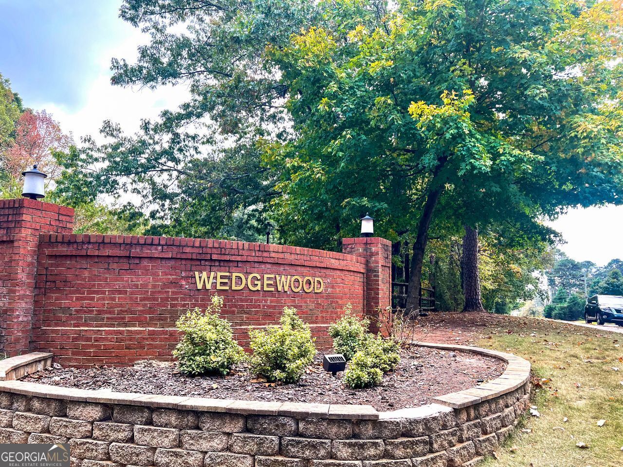 6379 Wedgeview Court Property Photo 14