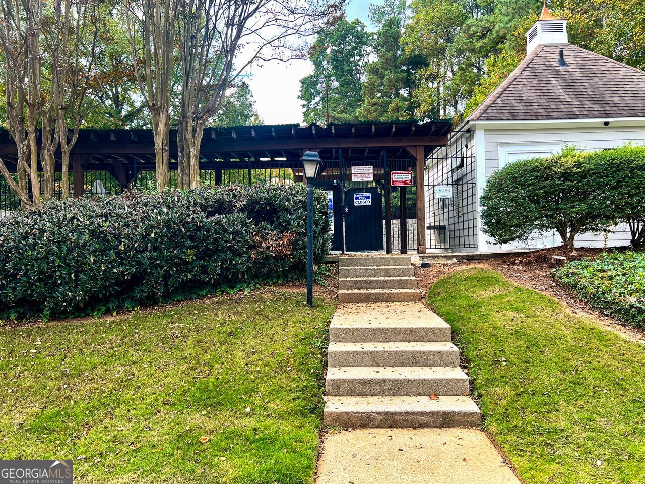6379 Wedgeview Court Property Photo 15