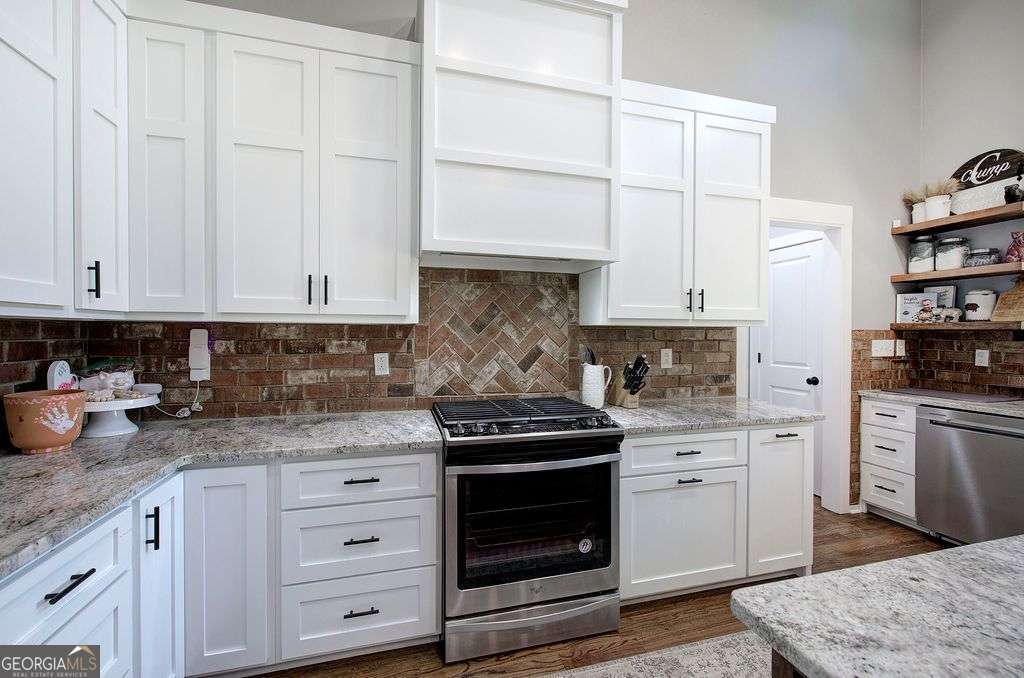 1084 Shahan Lane Property Photo 11
