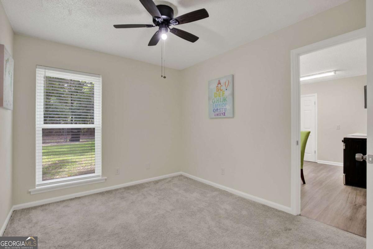 325 Forrest Avenue Property Photo 21