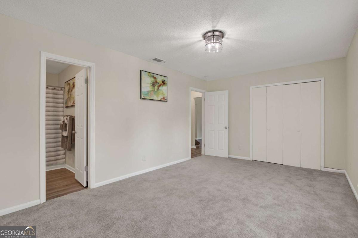 325 Forrest Avenue Property Photo 28