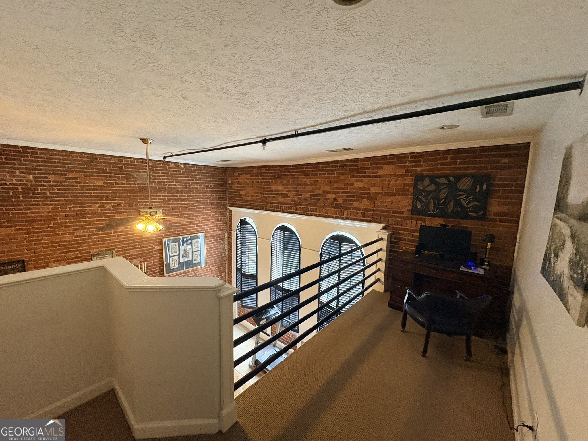 102 N Hill Street # 304 Property Photo 11