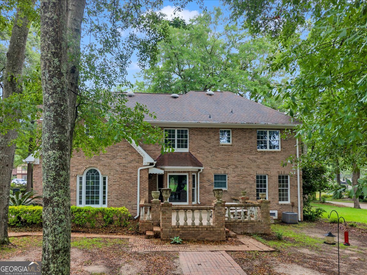 1015 Cherokee Road Property Photo 2