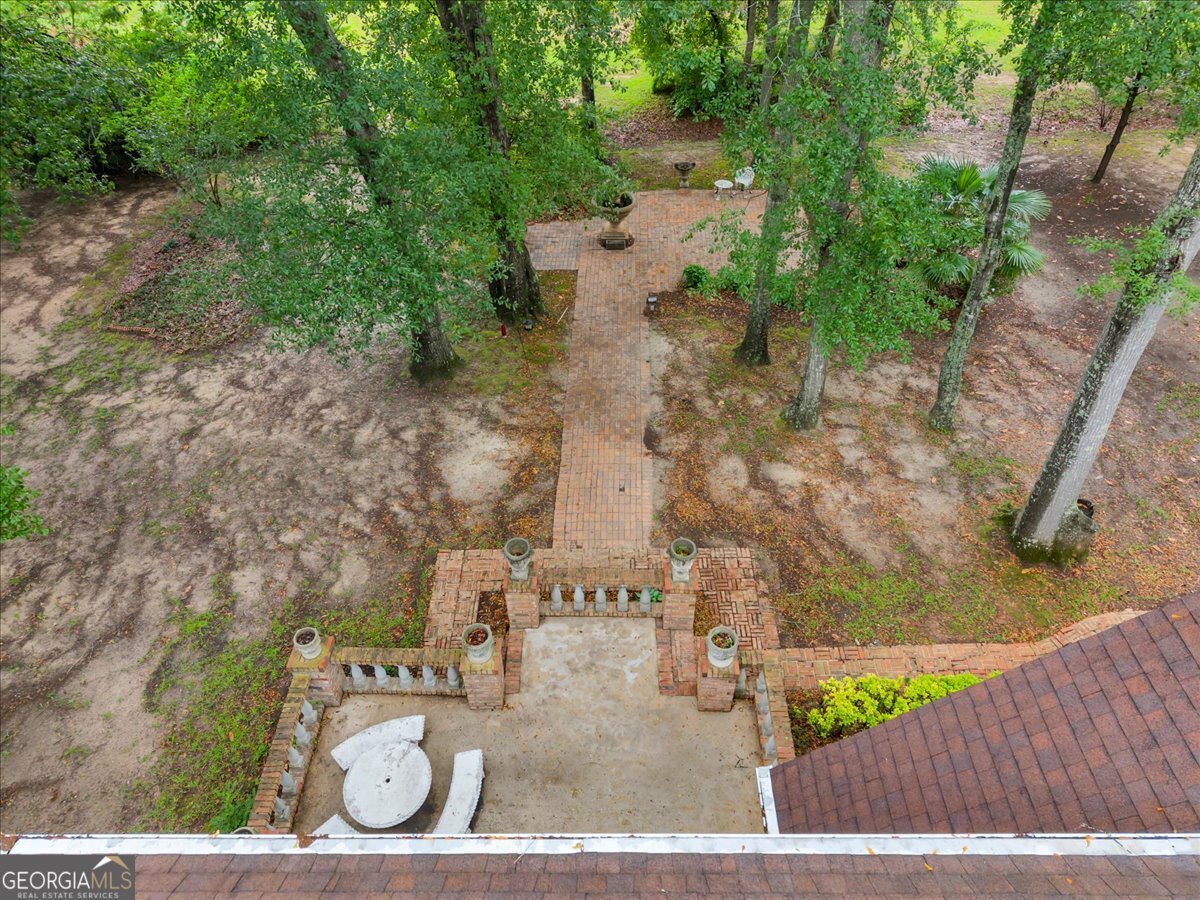 1015 Cherokee Road Property Photo 8